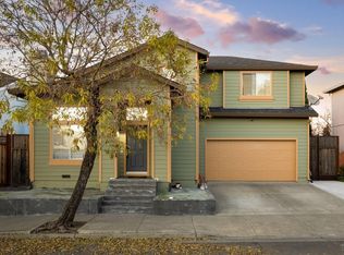 2090 Tokay St, Santa Rosa, CA 95404