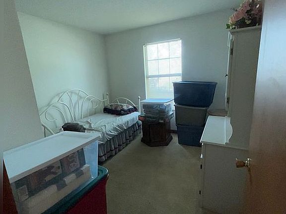 5th image of 3404 N 11th Ave