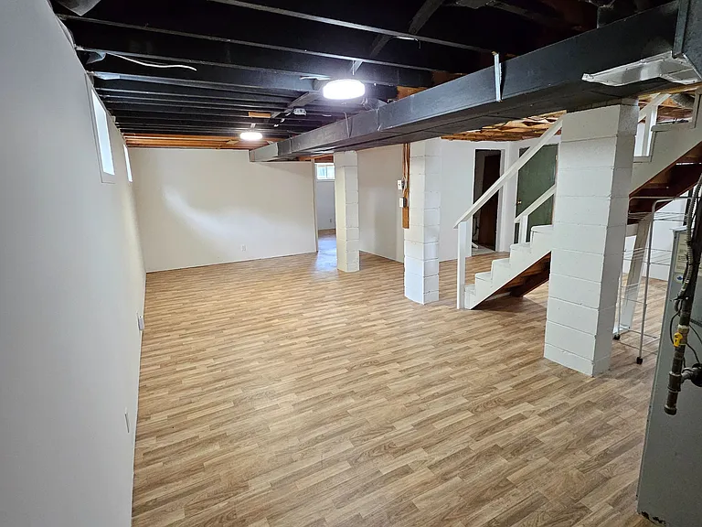 54 Greenlawn Ave — Photo 14