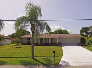 1565 SE Pitcher Rd, Port Saint Lucie, FL 34952