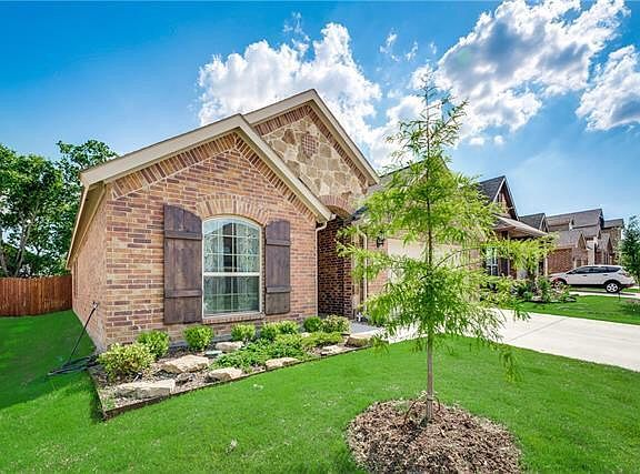 2nd image of 2416 Whispering Pines Dr