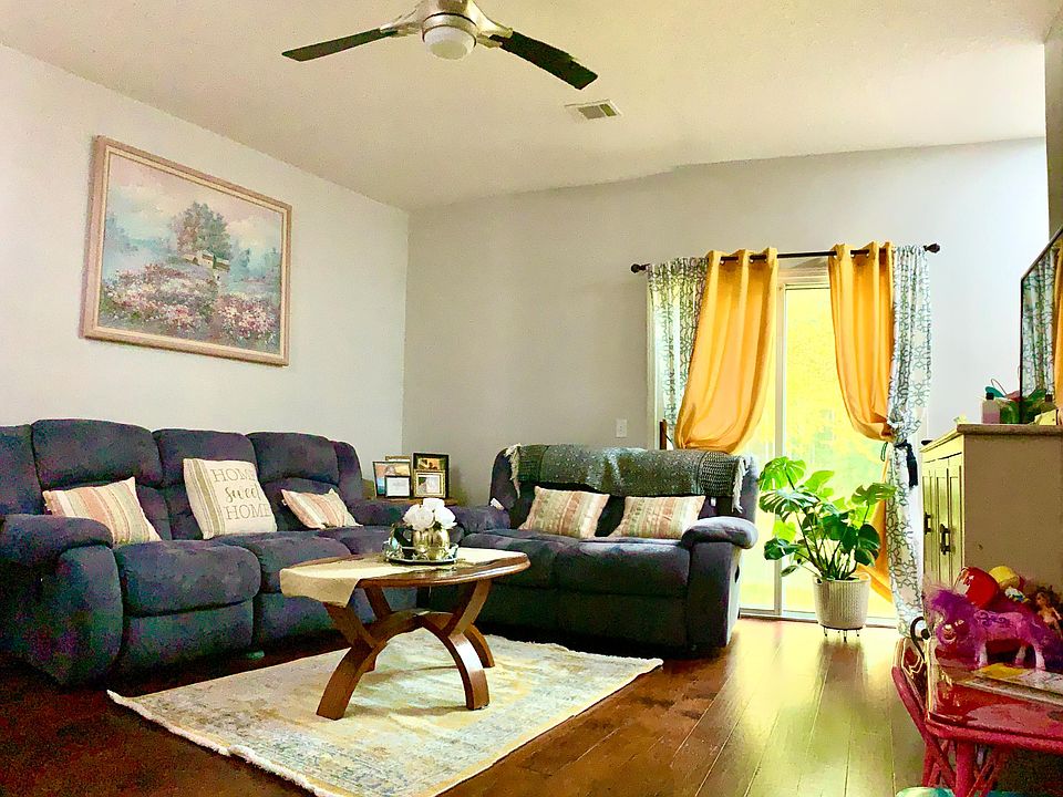 1st image of 490 Scrub Jay Dr #490
