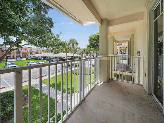 5th image of 1054 University Boulevard #21
