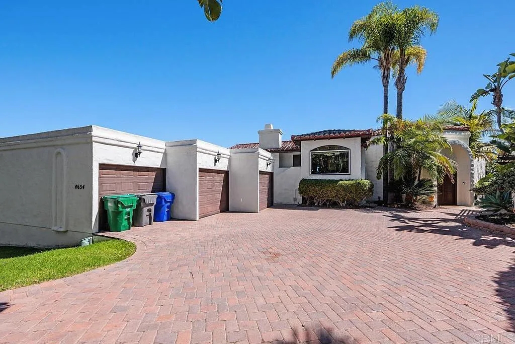 3 bed, 3.5 bath, 4117 sqft, $12,000 — Photo 3