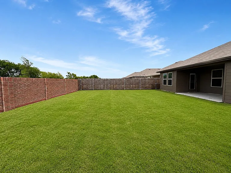 2117 Berrywood Dr — Photo 24
