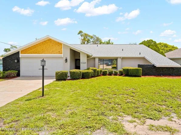 13445 Banner Rd, Spring Hill, FL 34609