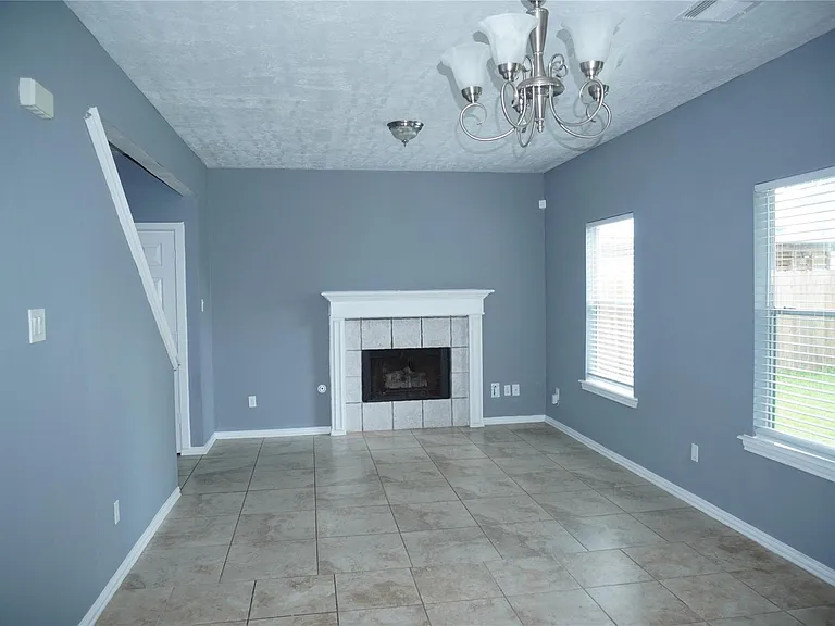3352 Jan Ct — Photo 8