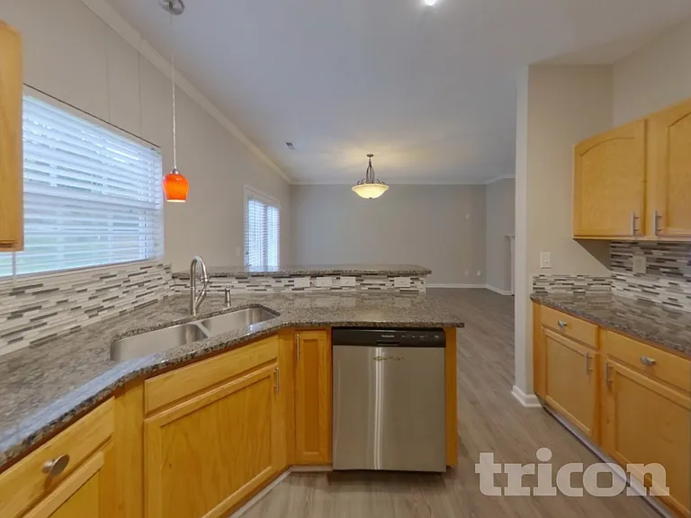 5862 Mahogany Pl SW — Photo 4