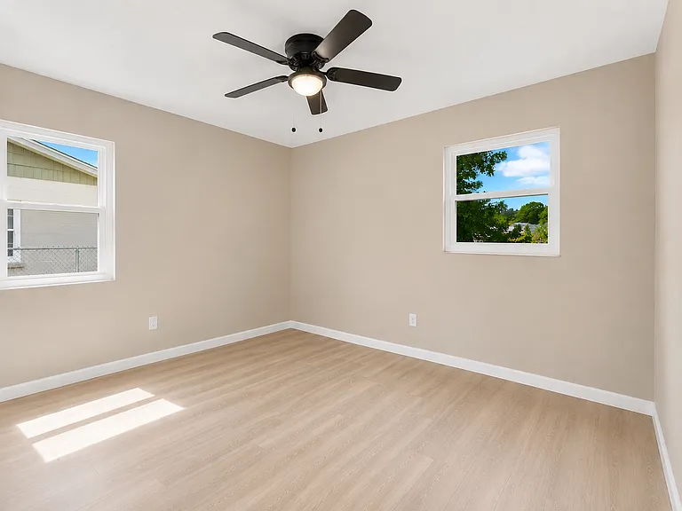 513 Falkirk Ave — Photo 22