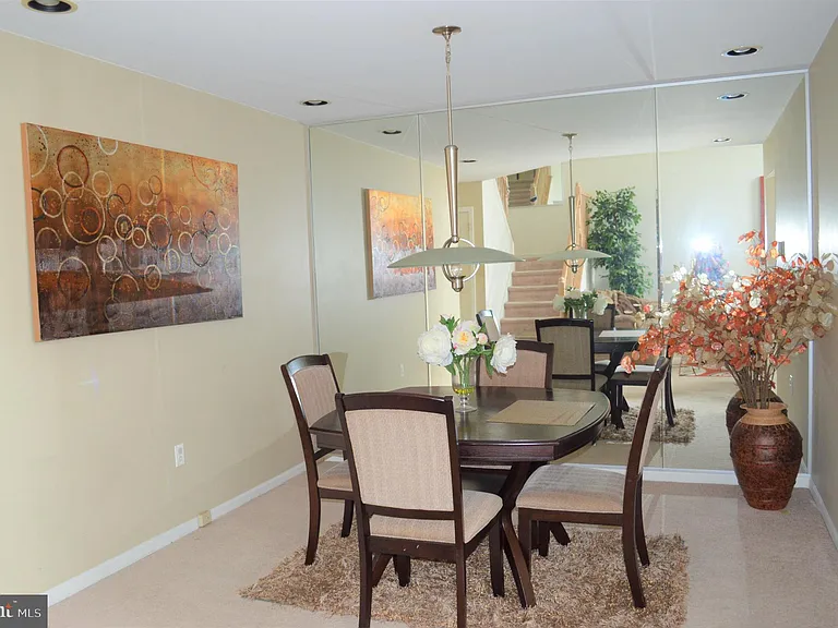 23 Sawgrass Ct — Photo 7