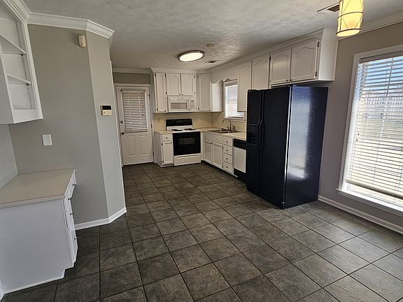 5th image of 8932 Asheville Dr