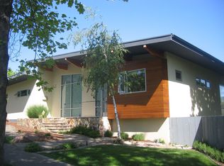 633 Iowa St, Ashland, OR 97520