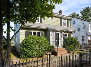18 Hummock Rd, Quincy, MA 02171