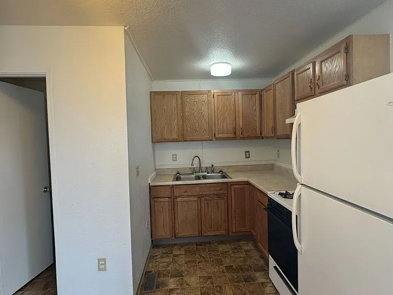 1620-1650 N Winding Brook Loop — Photo 8