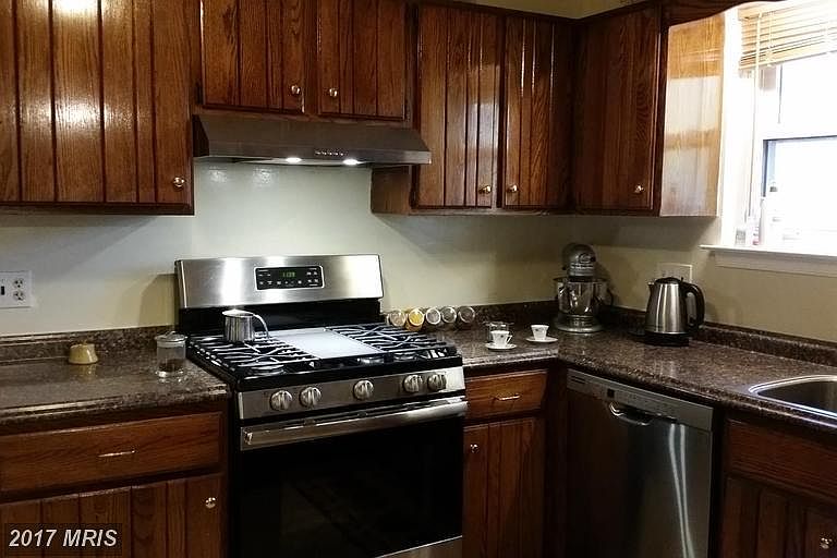 2nd image of 7708 Viceroy St