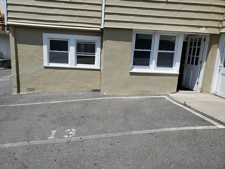 61 Lafayette Ave #1 — Photo 3