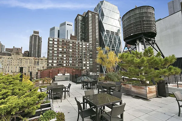 Sold by Compass | media 8