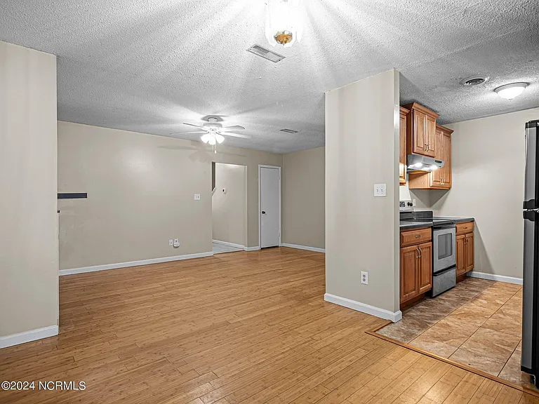 24 S Onsville Pl — Photo 4