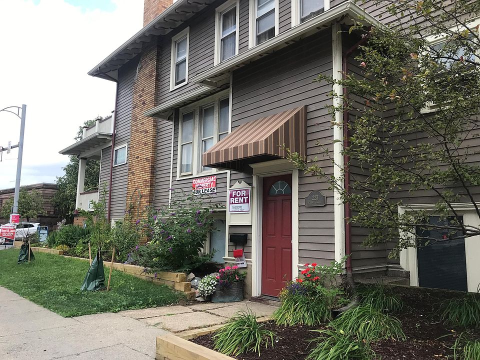 1st image of 223 Grant St