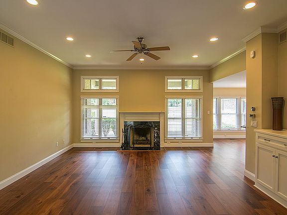 2nd image of 1129 Haverford Way