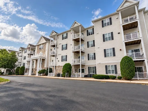 23 Hampshire Rd APT 113, Methuen, MA 01844