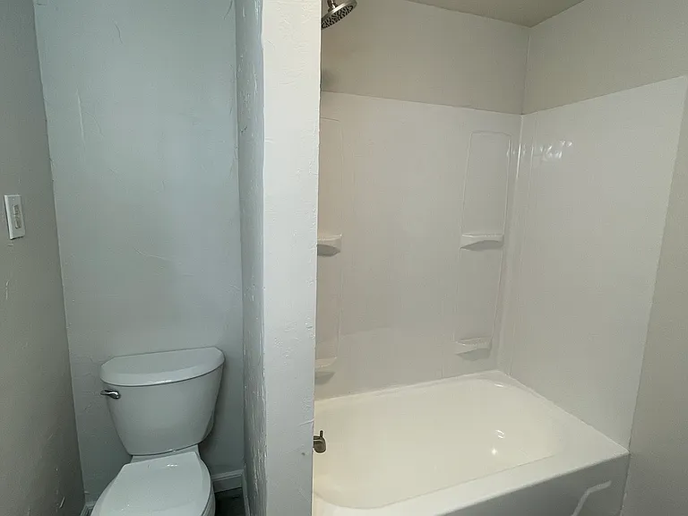 Fully reno bathroom.
