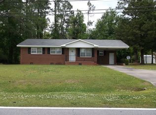 1904 Tower Hill Rd, Kinston, NC 28501