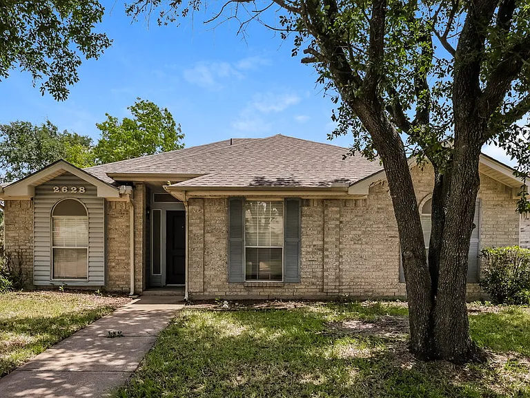 2628 Hidden Springs Dr — Photo 1