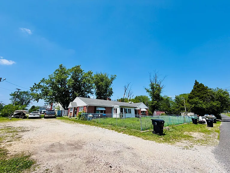 501 Spring Rd #A-C — Photo 24