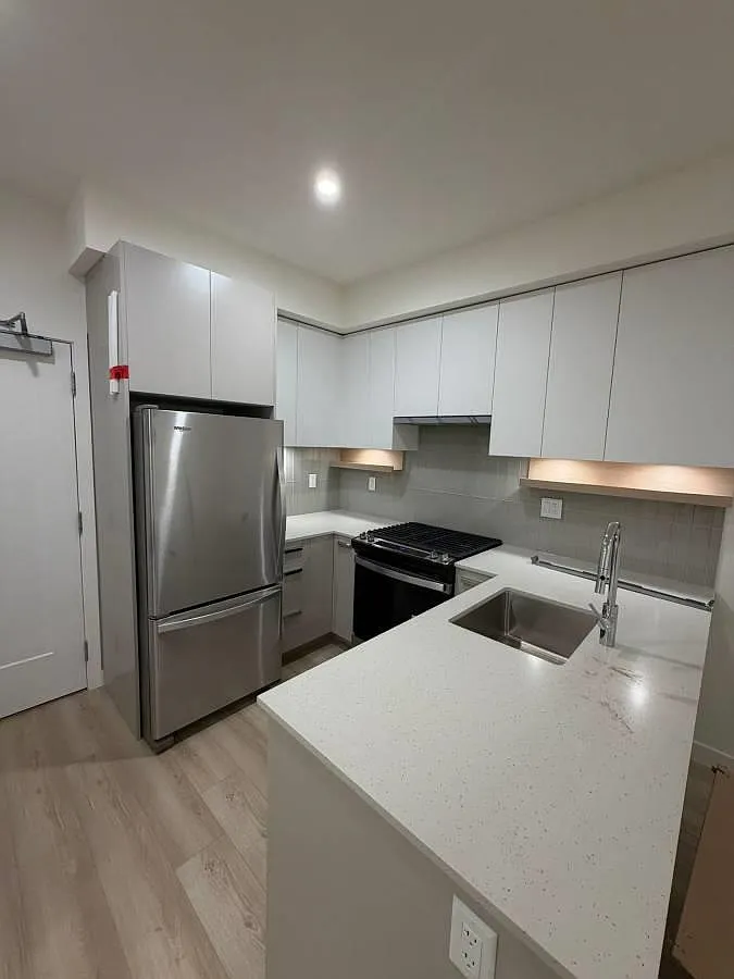 2 bed, 625 sqft, $1,900 — Photo 3
