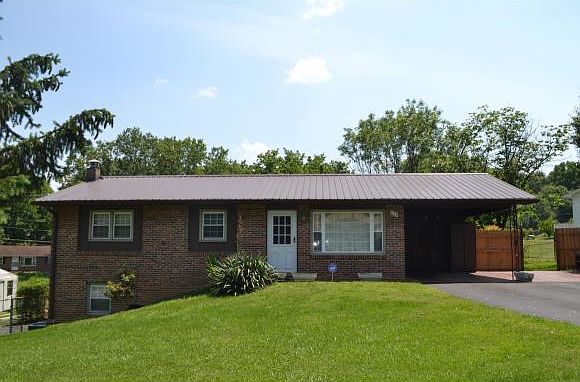 1st image of 228 Lisa Ln