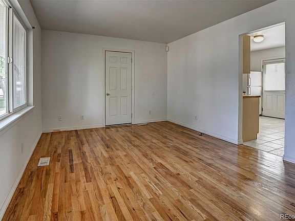 4th image of 9 Hayes Dr