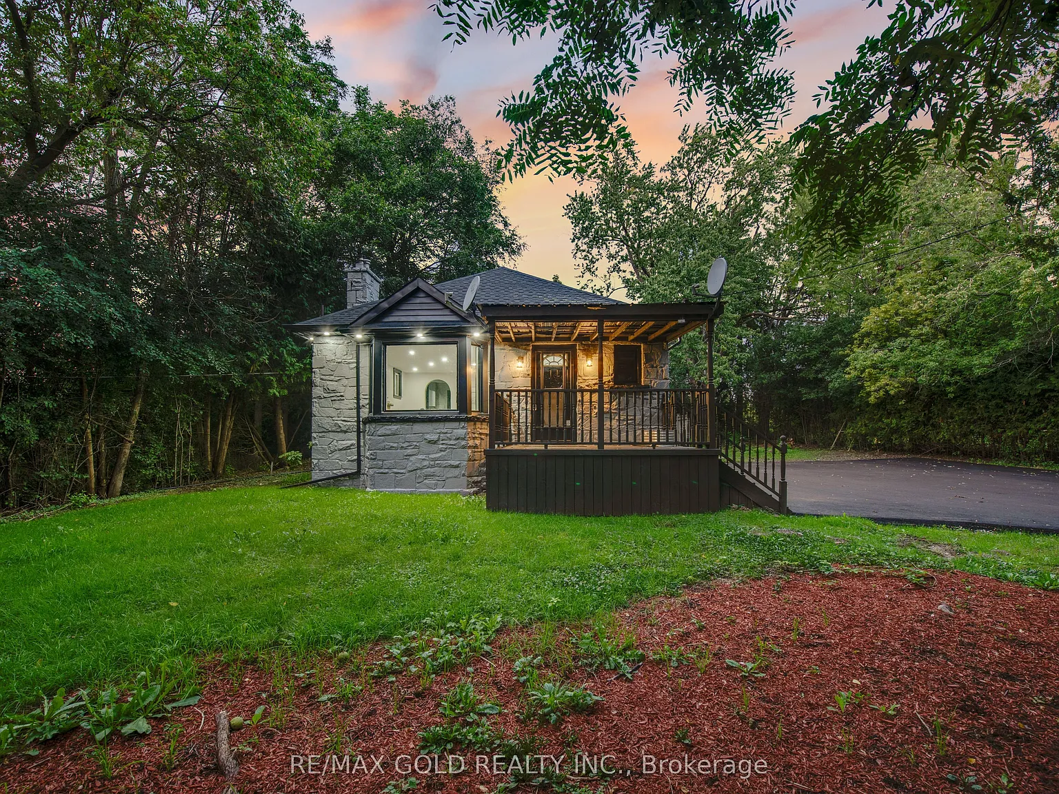 4 bed, $4,000 — Photo 2