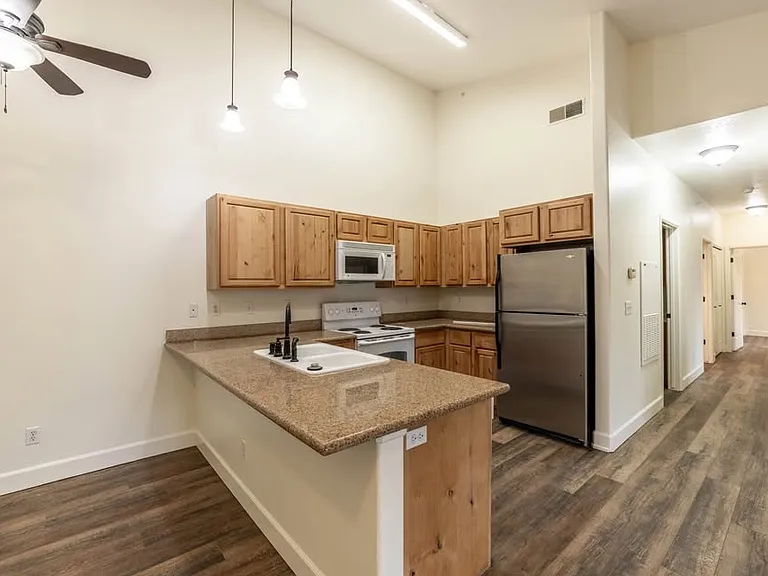 6735 N Spurwing Loop #305 — Photo 3