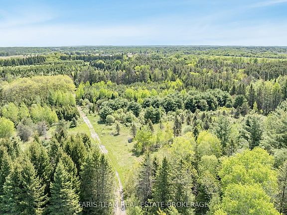 5th image of 8971 McKinnon Rd