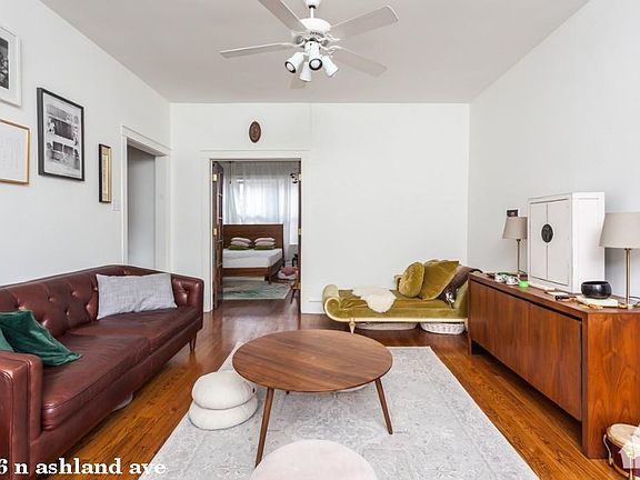 3rd image of 4866 N Ashland Ave #1214