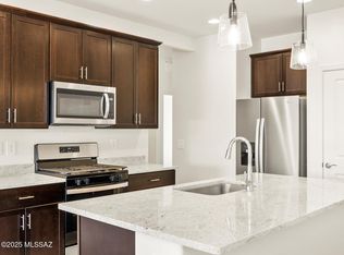 9834 N Solstice Ave, Tucson, AZ 85743