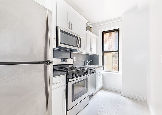 4th image of 55 W 11th St APT 2B