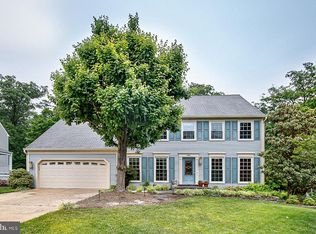 4512 Hazelnut Ct, Chantilly, VA 20151
