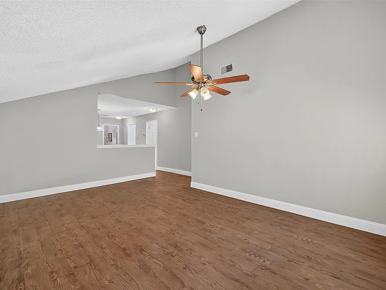 7711 Del Glen Ln — Photo 18