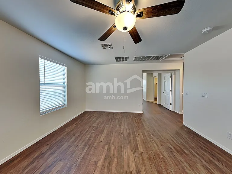3529 W Glass Ln — Photo 23