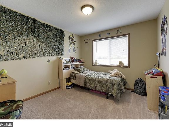 5th image of 1209 Schoolhouse Dr