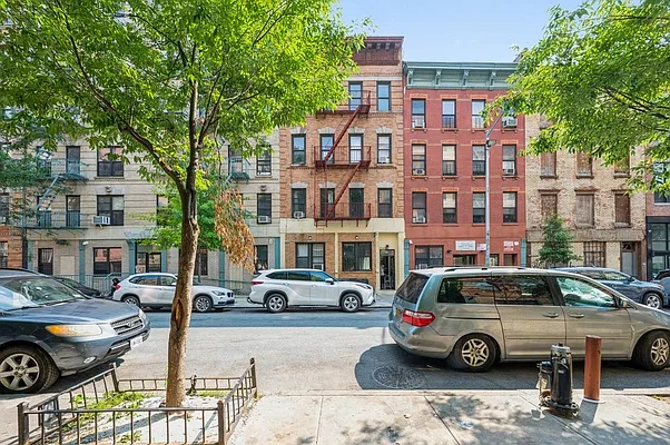 Sold by Keller Williams Realty NYC Group | media 8