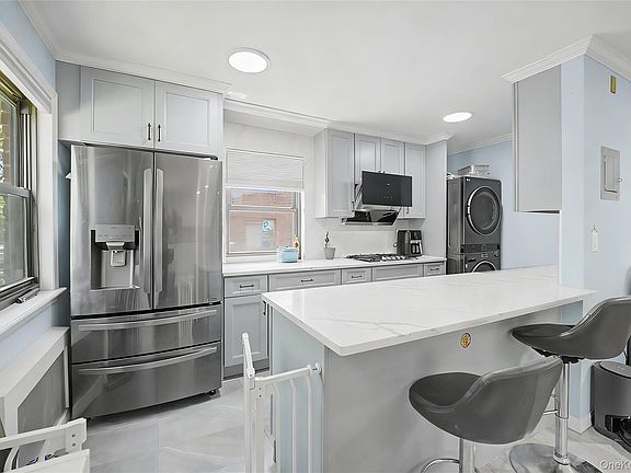 3rd image of 15-34 160th Street #635