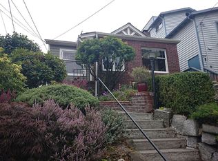 321 N 73rd St, Seattle, WA 98103