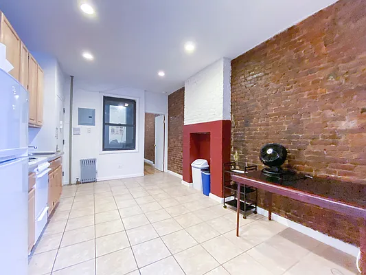 Rented by City Connections Realty | media 39