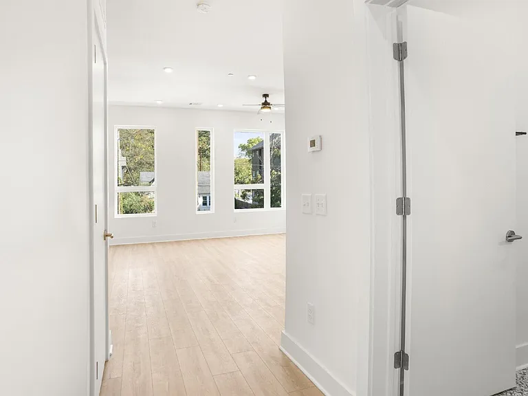 1310 Lischey Ave #204 — Photo 9