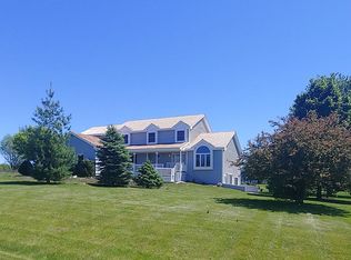 8312 Heather Rdg, Spring Grove, IL 60081