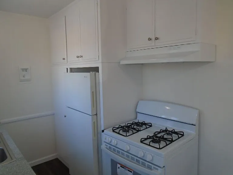 6415 Rosemead Blvd — Photo 15