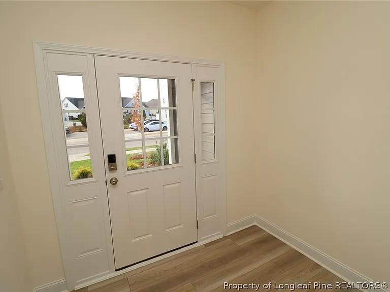 961 Kensley Grove Ln — Photo 2